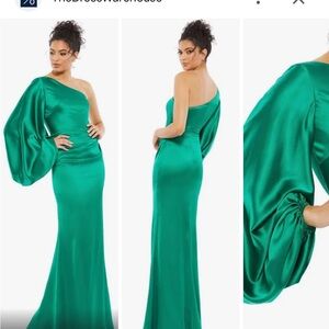 NWT ieena by Mac Duggal size 8 emerald green dress